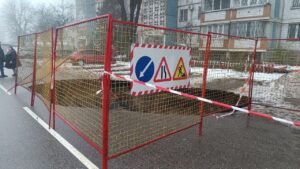 У Черкасах триває ремонт головного каналізаційного колектора