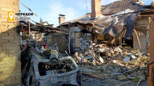 В ніч на 2 лютого ворог вдарив дронами по місту Черкаси. Влучання зафіксовані в кількох районах міста