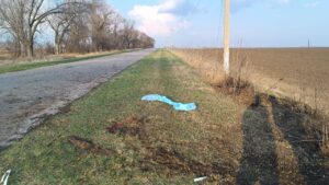 Поблизу села Тарасівка на Чорнобаївщині ворожий БПЛА вбив чотирьох місцевих, які необачно підійшли до нього
