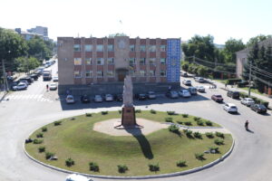 ОБШУКИ НА ЧЕРКАЩИНІ: Суд розкриває схему бюджетних підрядів — причетна тальнівська міськрада