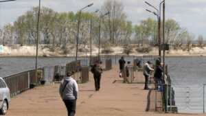 Пірс річкового вокзалу в Черкасах: прохід вільний!
